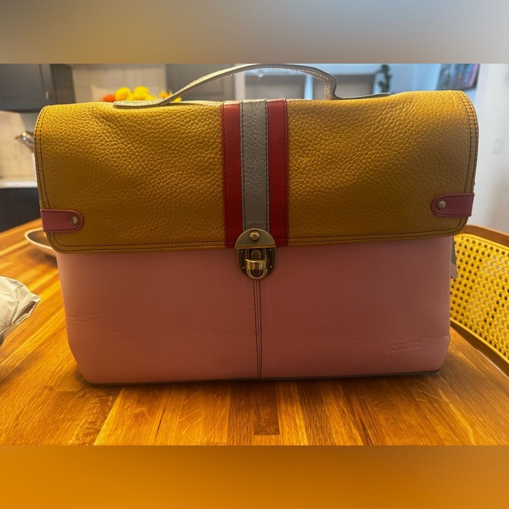 Soruka Orleans Leather Messenger/Laptop Bag